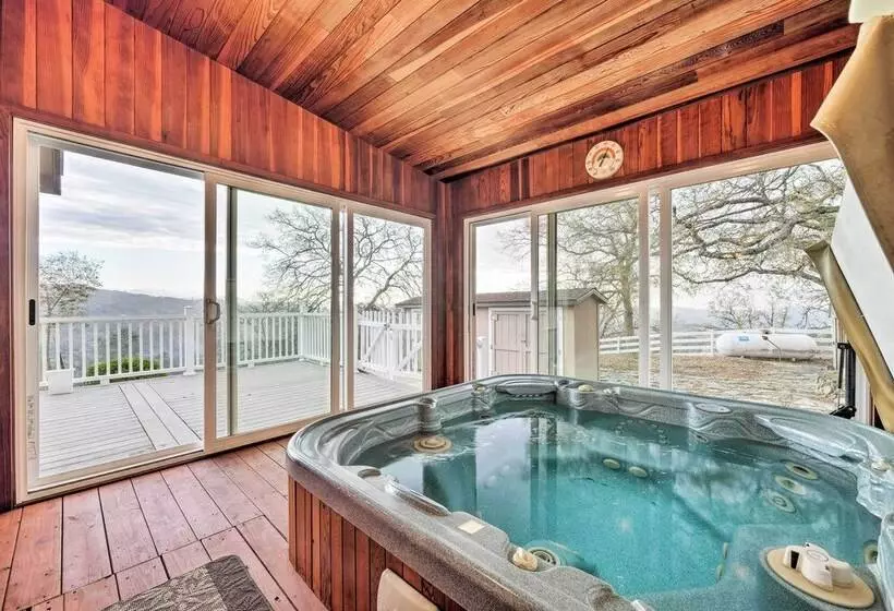 Unique Yosemite Mountaintop Retreat On 100 Acres
