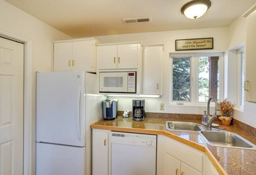 Zion Mountain Guest House W/ Canyon Vistas!