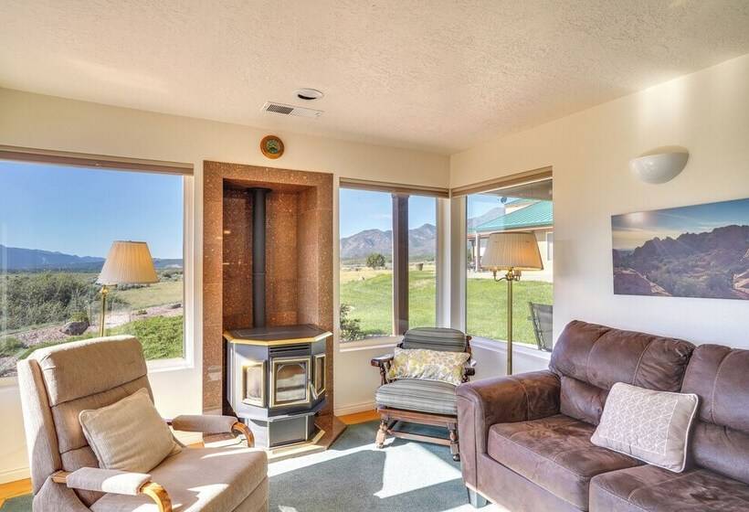 Zion Mountain Guest House W/ Canyon Vistas!