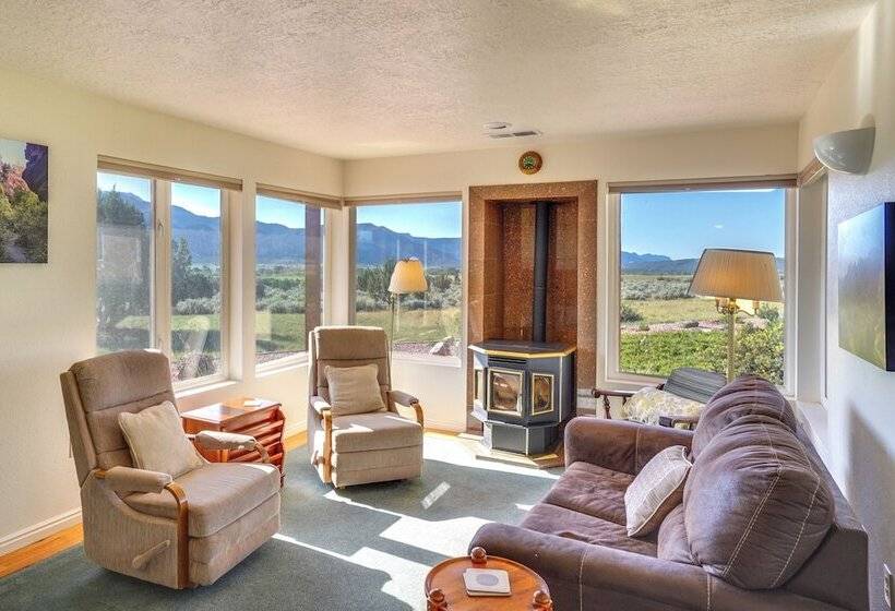 Zion Mountain Guest House W/ Canyon Vistas!