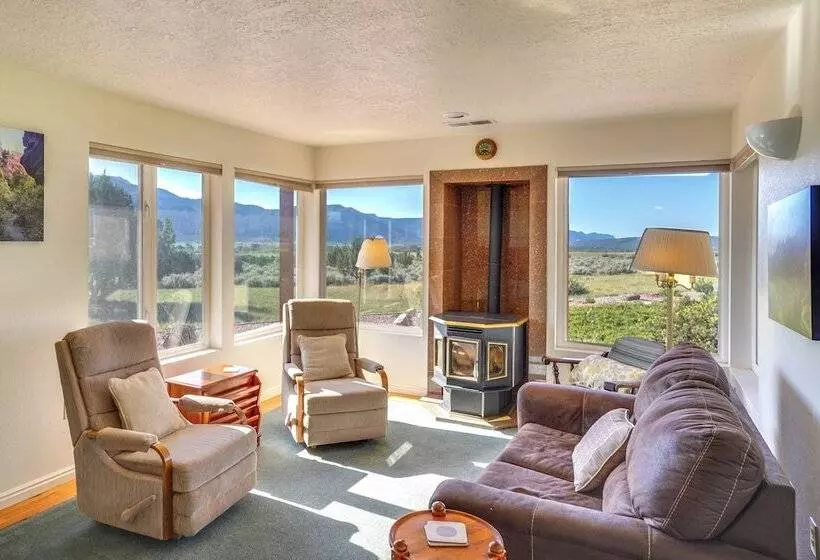 Zion Mountain Guest House W/ Canyon Vistas!