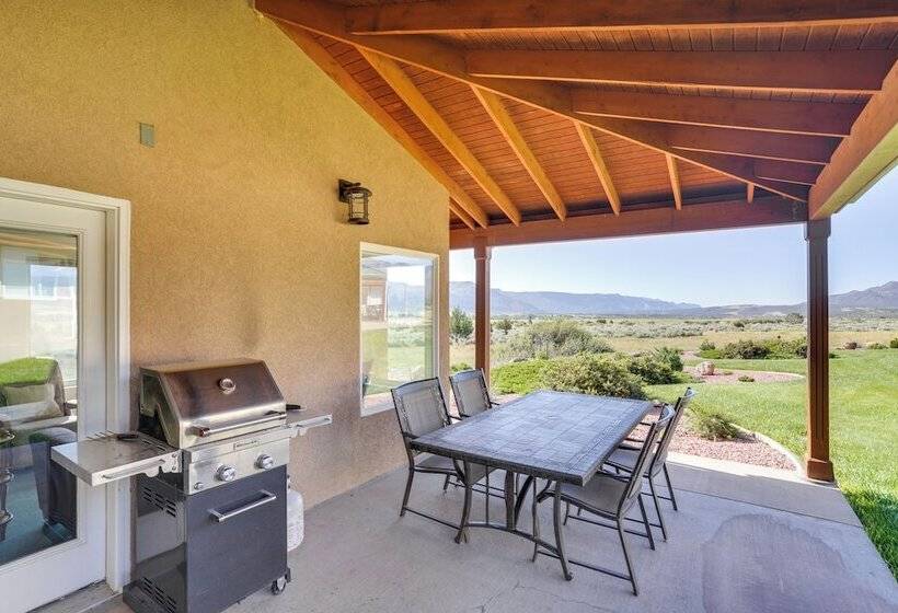 Zion Mountain Guest House W/ Canyon Vistas!