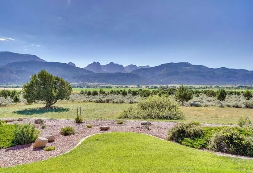 Zion Mountain Guest House W/ Canyon Vistas!