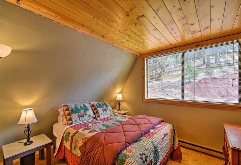 A Frame Cabin W/ Mtn Views: 4 Mi To Cripple Creek!
