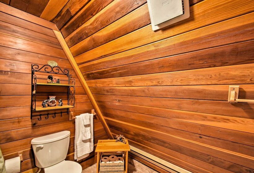 A Frame Cabin W/ Mtn Views: 4 Mi To Cripple Creek!