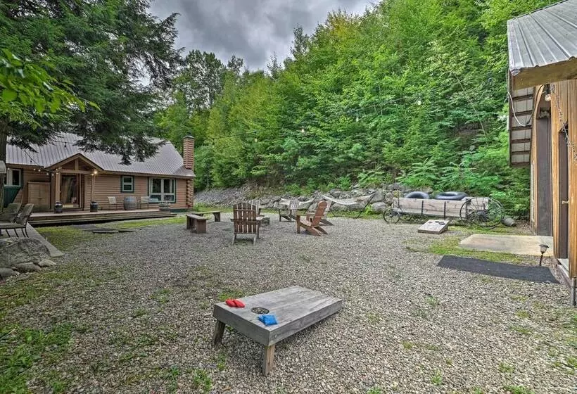 Warrensburg Cabin W/ Hot Tub: 15 Mi To Lake George