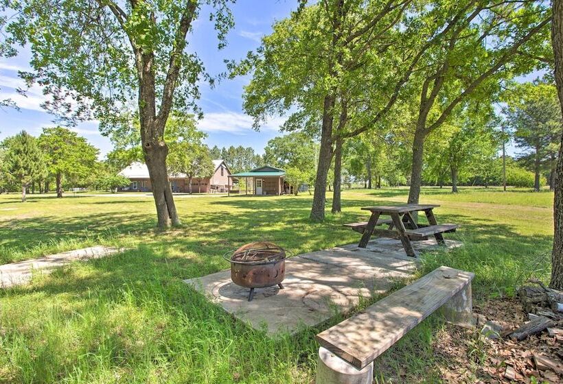 Beautiful Lake Murray Retreat <1 Mi To Lake!