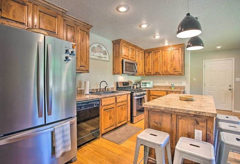 Beautiful Lake Murray Retreat <1 Mi To Lake!