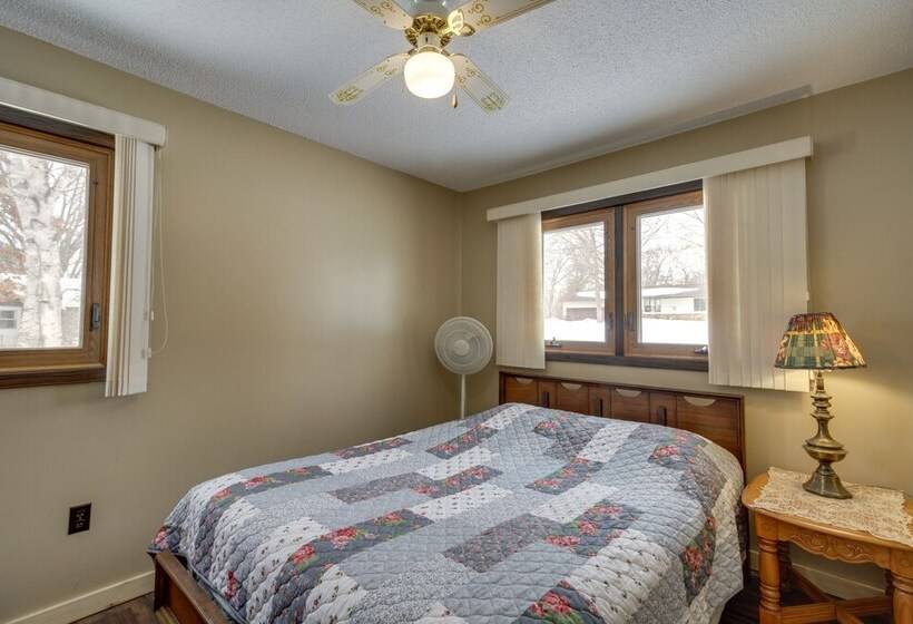 Breezy Point House W/ Dock On Pelican Lake!