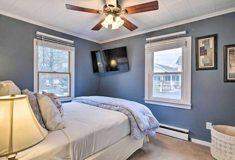 Charming Rocky Point Home ~ 1 Mi To Beach!