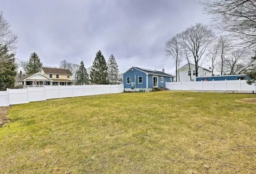 Charming Rocky Point Home ~ 1 Mi To Beach!