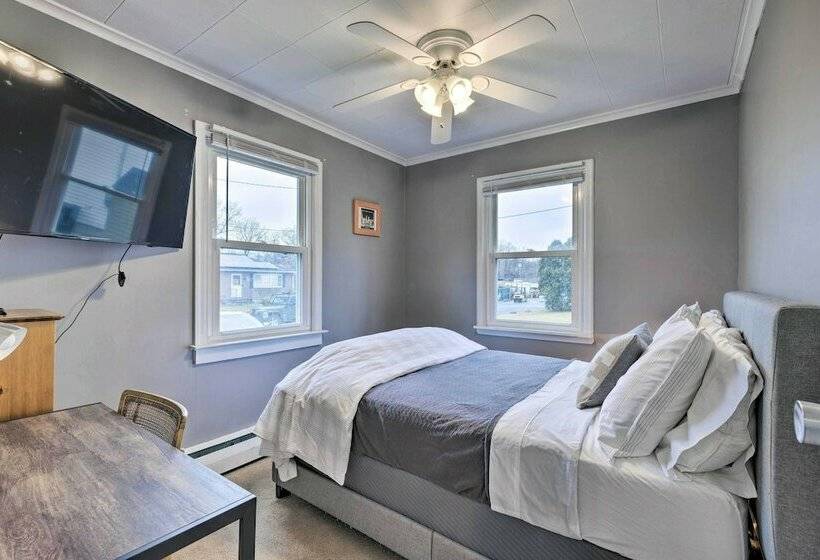 Charming Rocky Point Home ~ 1 Mi To Beach!