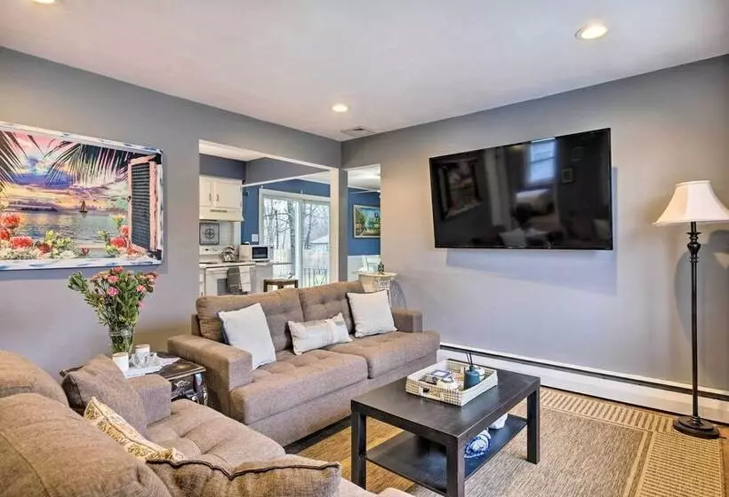 Charming Rocky Point Home ~ 1 Mi To Beach!