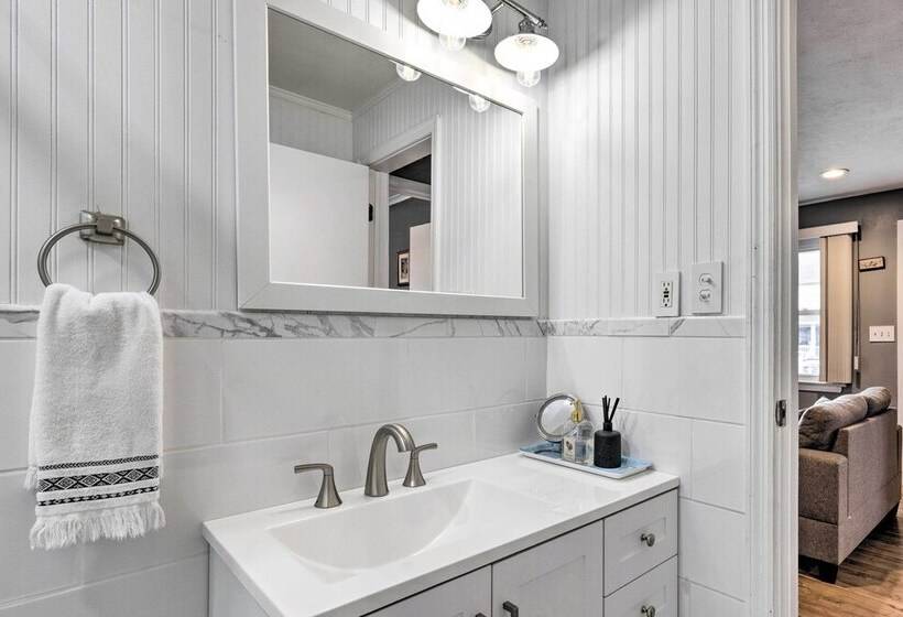 Charming Rocky Point Home ~ 1 Mi To Beach!