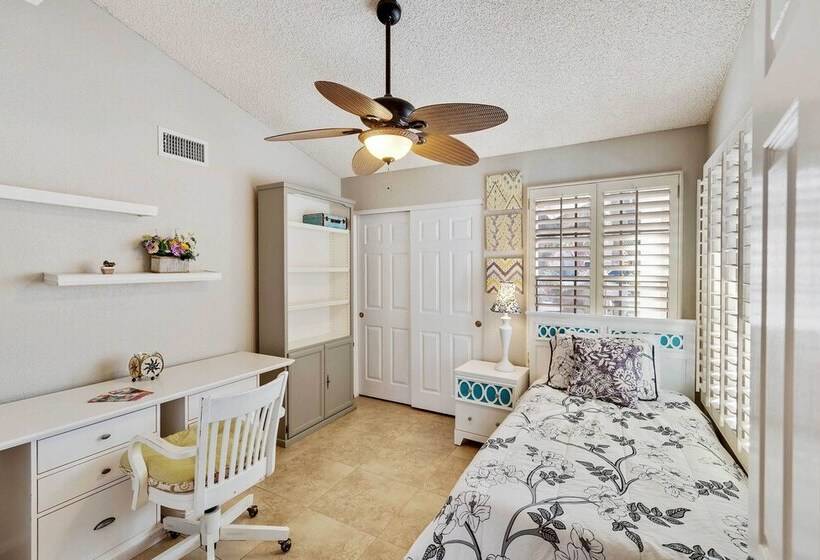 Charming Scottsdale Home W/ Pool, Hot Tub + Patio!