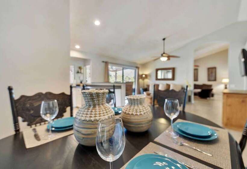 Charming Scottsdale Home W/ Pool, Hot Tub + Patio!