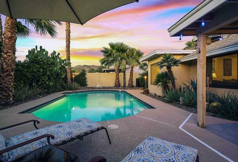 Charming Scottsdale Home W/ Pool, Hot Tub + Patio!