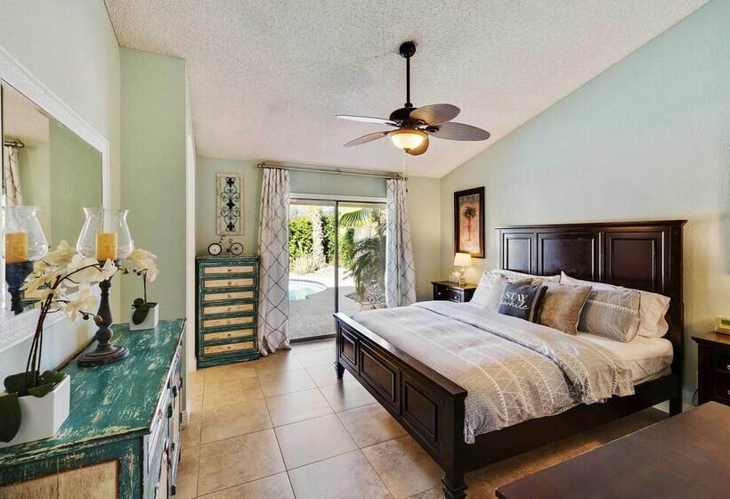 Charming Scottsdale Home W/ Pool, Hot Tub + Patio!