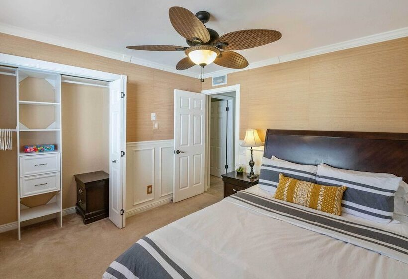 Charming Scottsdale Home W/ Pool, Hot Tub + Patio!