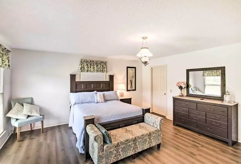 Country Home W/ Fire Pit: 40 Mi To Nashville!