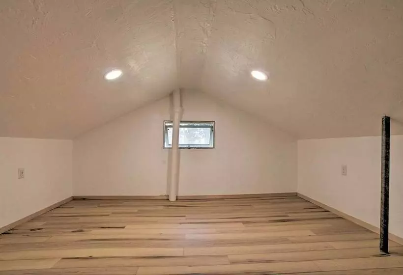 Cozy Klamath Falls Home Near Fishing & Parks!