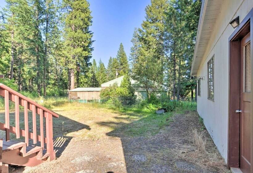 Cozy Klamath Falls Home Near Fishing & Parks!