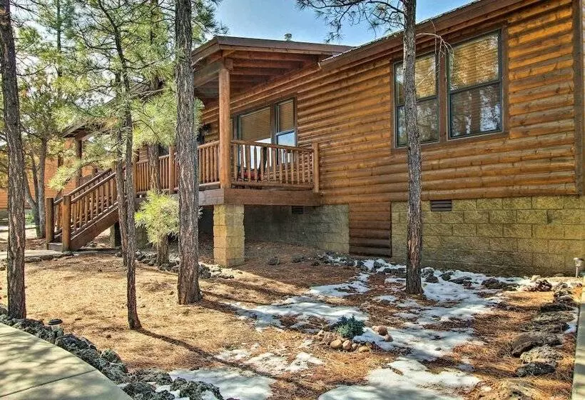 3 Mi To Dtwn: Show Low Retreat W/ 2 Decks