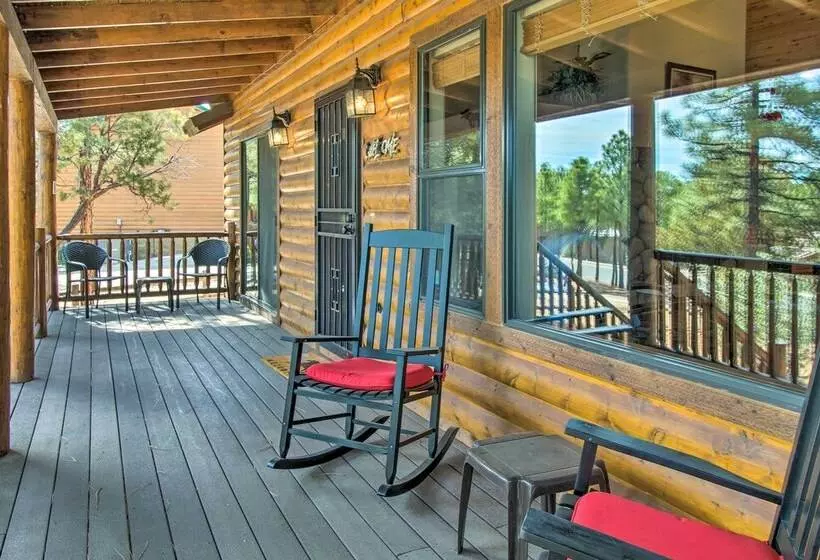 3 Mi To Dtwn: Show Low Retreat W/ 2 Decks
