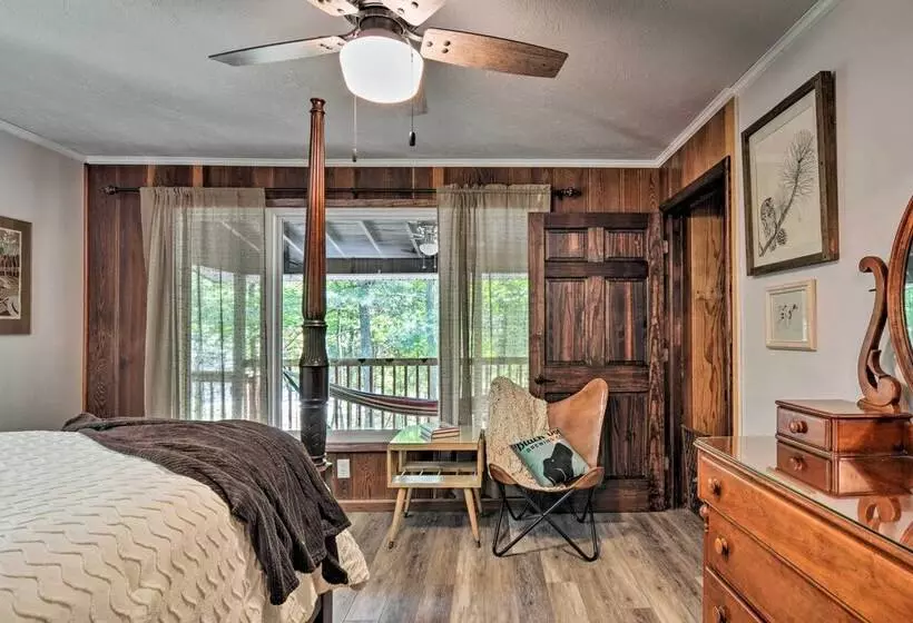 Dog Friendly Home Near Crystal Mtn & Outdoor Rec!