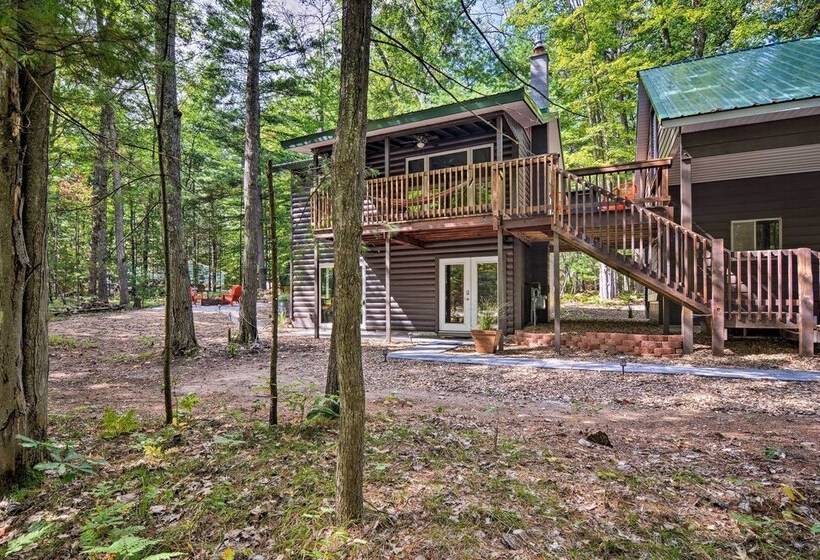 Dog Friendly Home Near Crystal Mtn & Outdoor Rec!