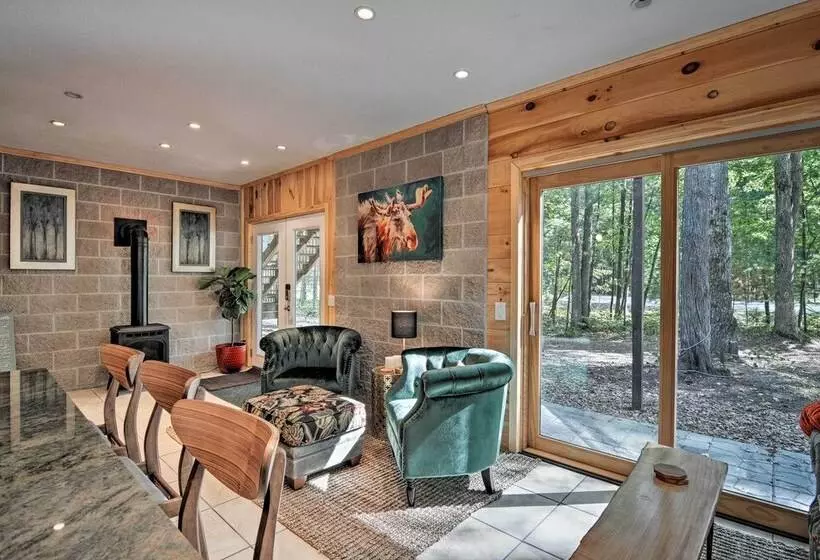 Dog Friendly Home Near Crystal Mtn & Outdoor Rec!