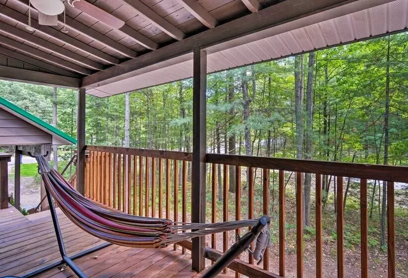 Dog Friendly Home Near Crystal Mtn & Outdoor Rec!