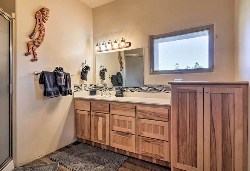 Dreamcatcher Cliffs Home Near Dtwn Kanab!