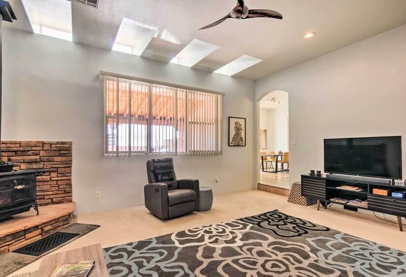 Dreamcatcher Cliffs Home Near Dtwn Kanab!