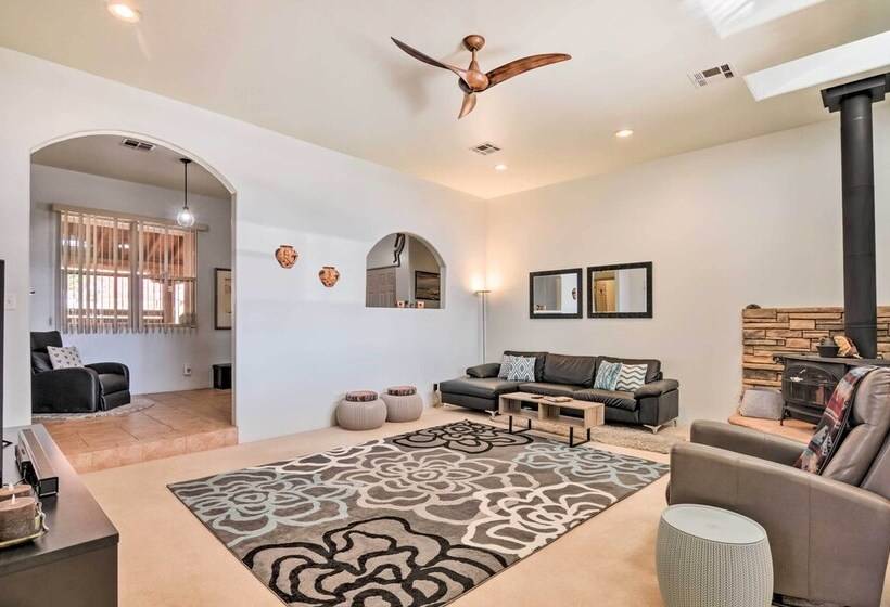 Dreamcatcher Cliffs Home Near Dtwn Kanab!