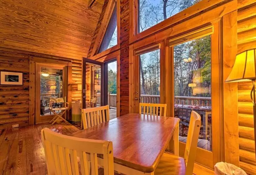Blue Ridge Mtn Cabin Near Hiking & Biking Trails!