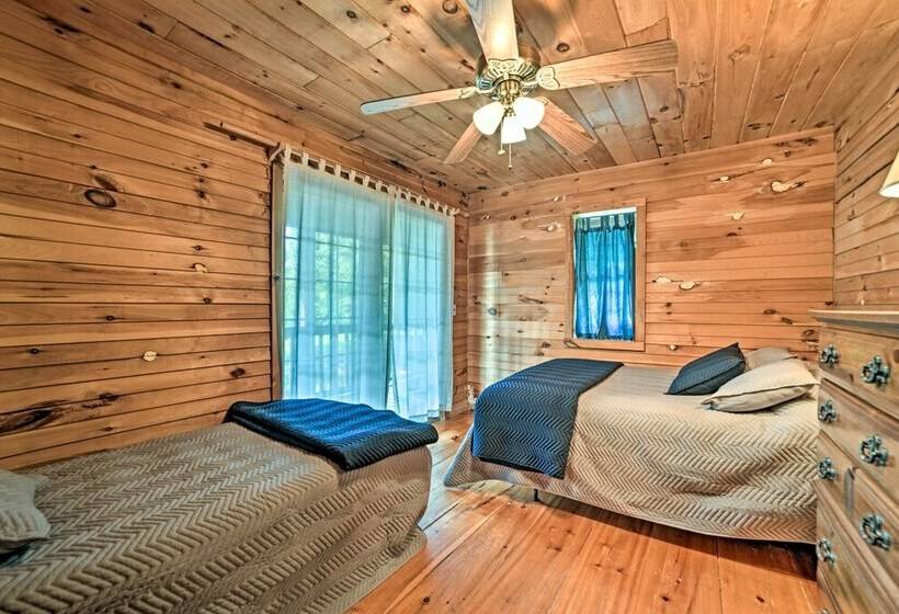 Group Friendly Cabin On Kentucky Lake!