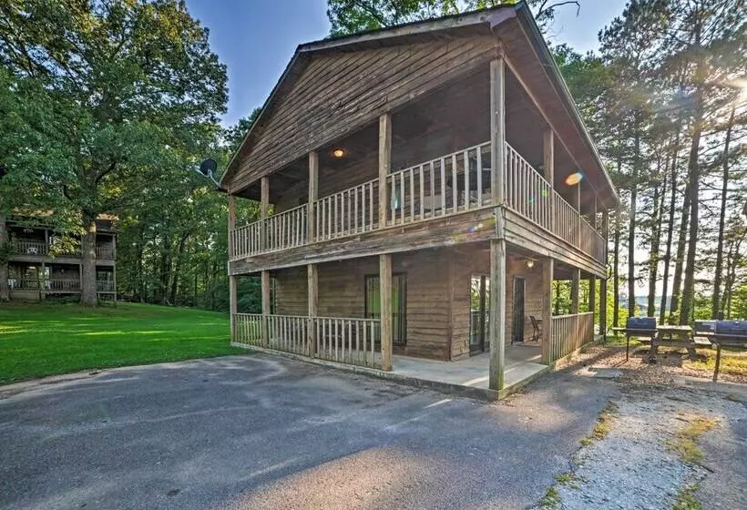 Group Friendly Cabin On Kentucky Lake!