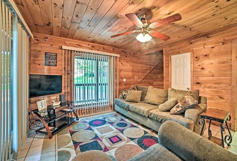 Group Friendly Cabin On Kentucky Lake!