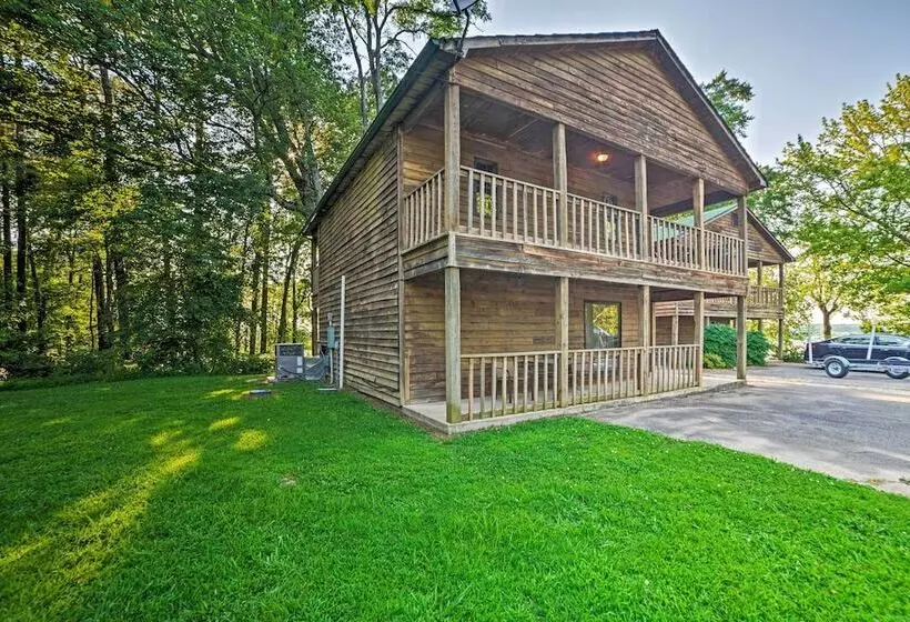 Group Friendly Cabin On Kentucky Lake!