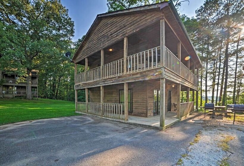Group Friendly Cabin On Kentucky Lake!