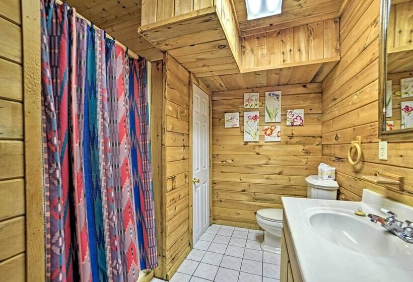 Group Friendly Cabin On Kentucky Lake!