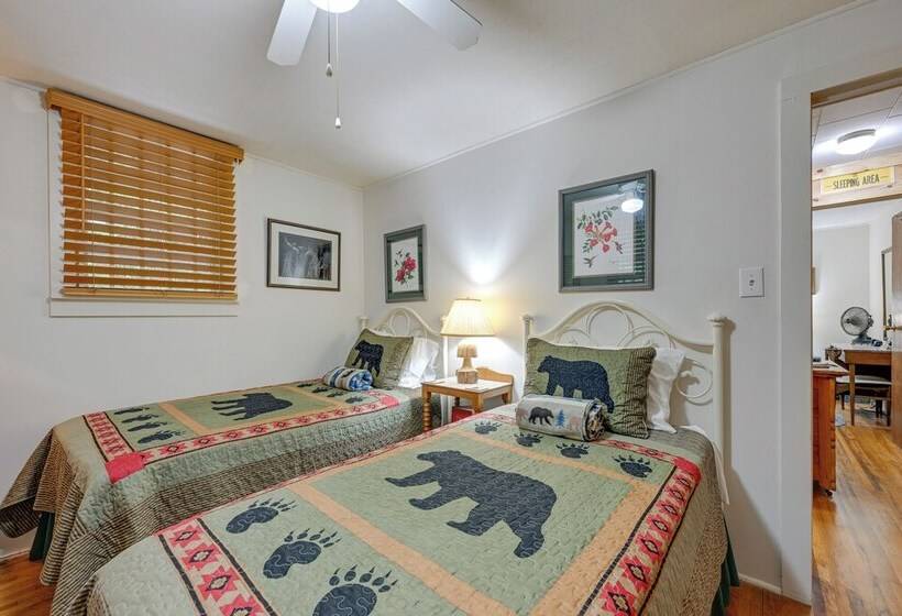 Heavenly Bearadise Cabin In Cashiers, Nc!