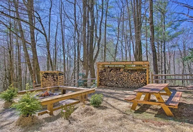 Heavenly Bearadise Cabin In Cashiers, Nc!