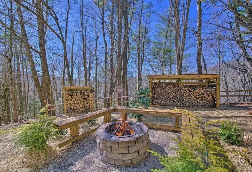 Heavenly Bearadise Cabin In Cashiers, Nc!