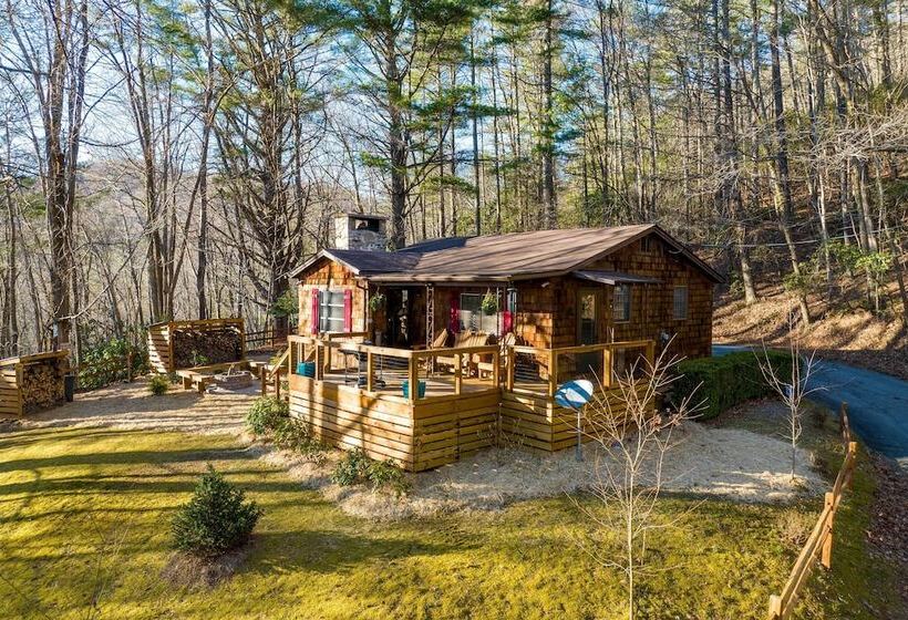 Heavenly Bearadise Cabin In Cashiers, Nc!