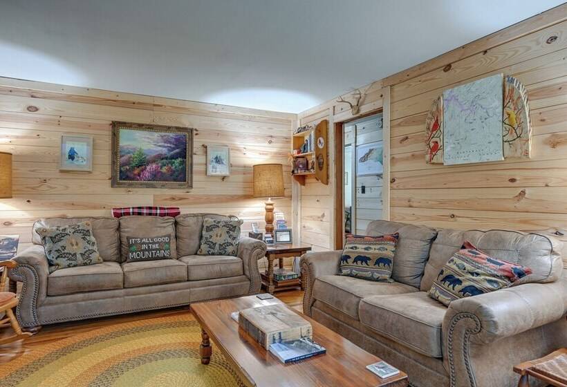 Heavenly Bearadise Cabin In Cashiers, Nc!