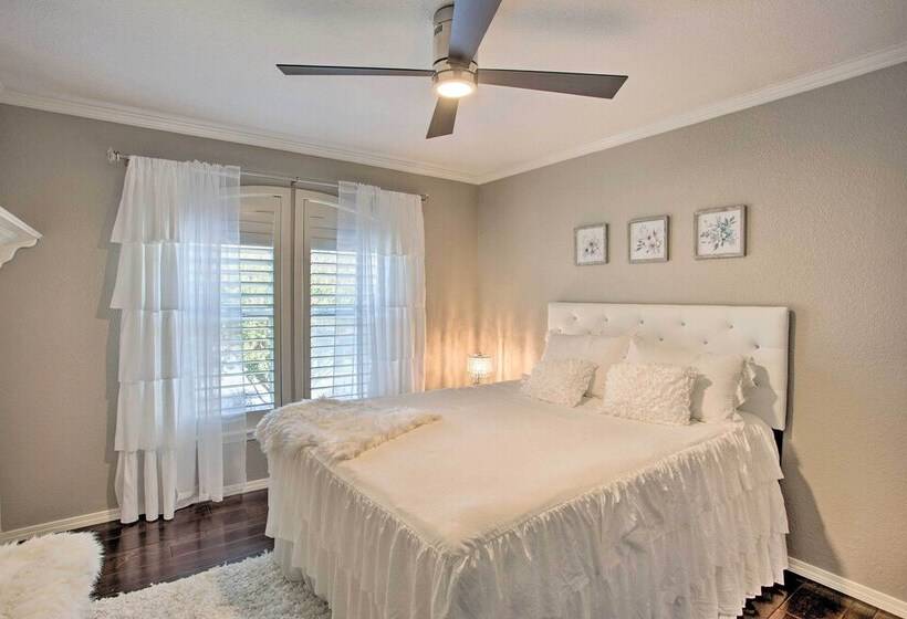 Highland Village House: Creek Access & Boat!