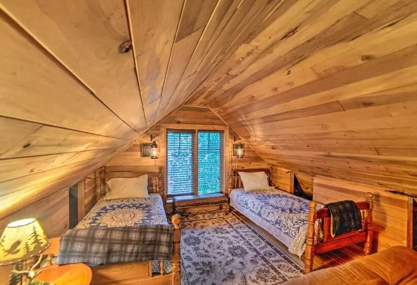 Historic Cabin W/ Stunning Kentucky Lake View