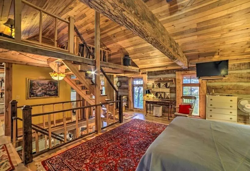 Historic Cabin W/ Stunning Kentucky Lake View